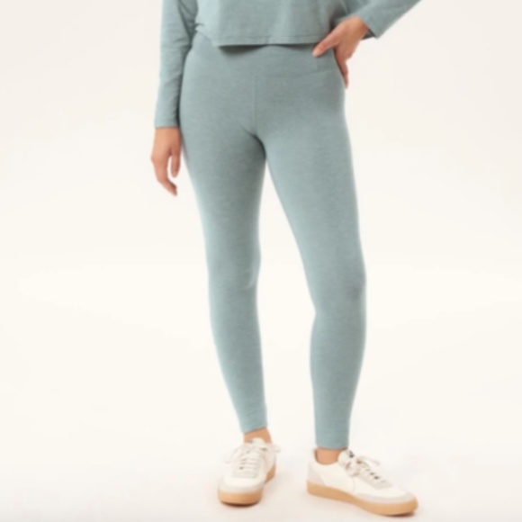 NEW! Girlfriend Collective Baby Blue (Sky) Full Length Leggings. Size Small - Picture 3 of 13